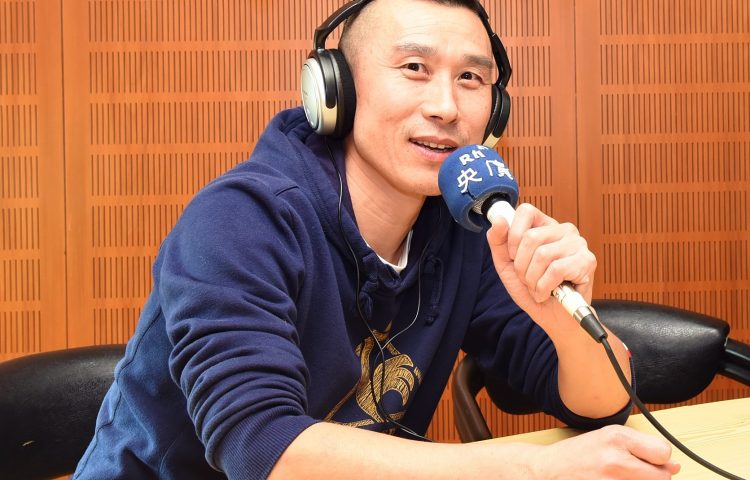 Li Yanhe radio host